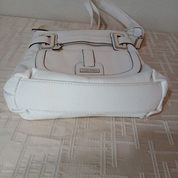 Sold - Picture 4 of 11